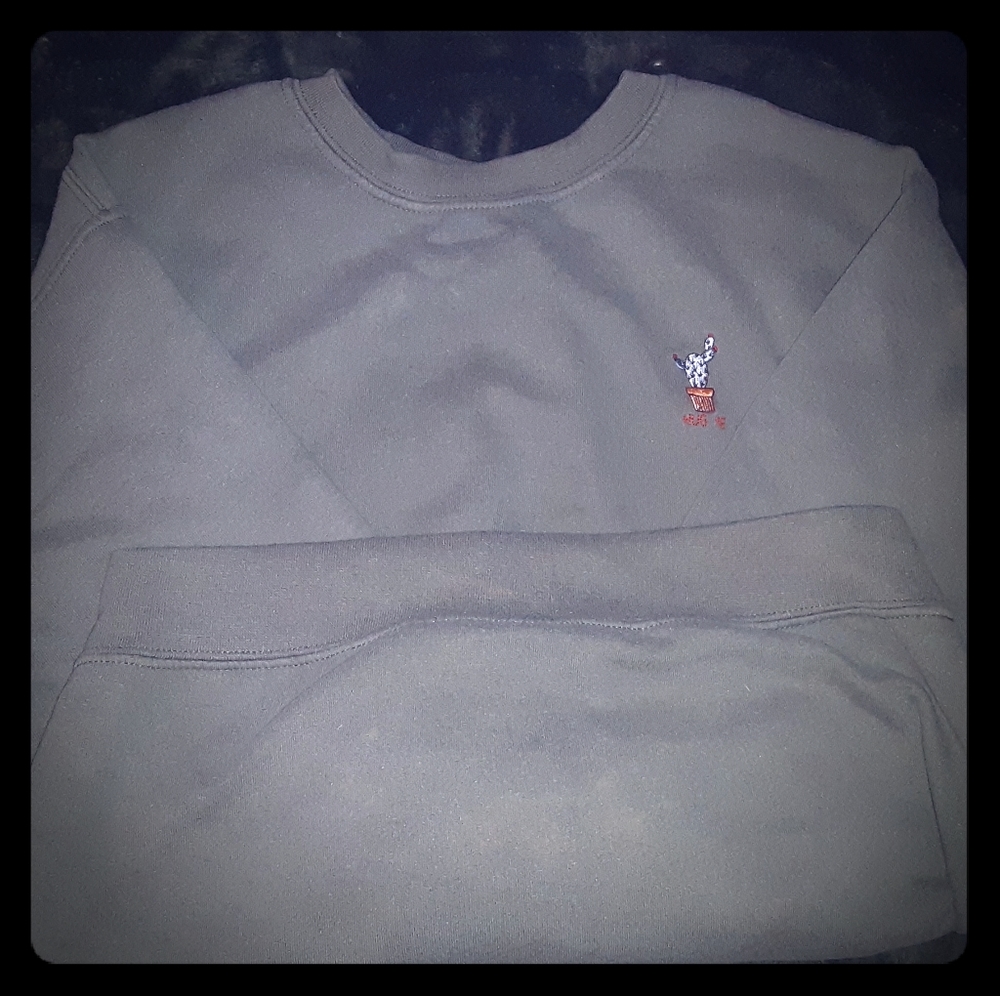 One Design Sweatshirt